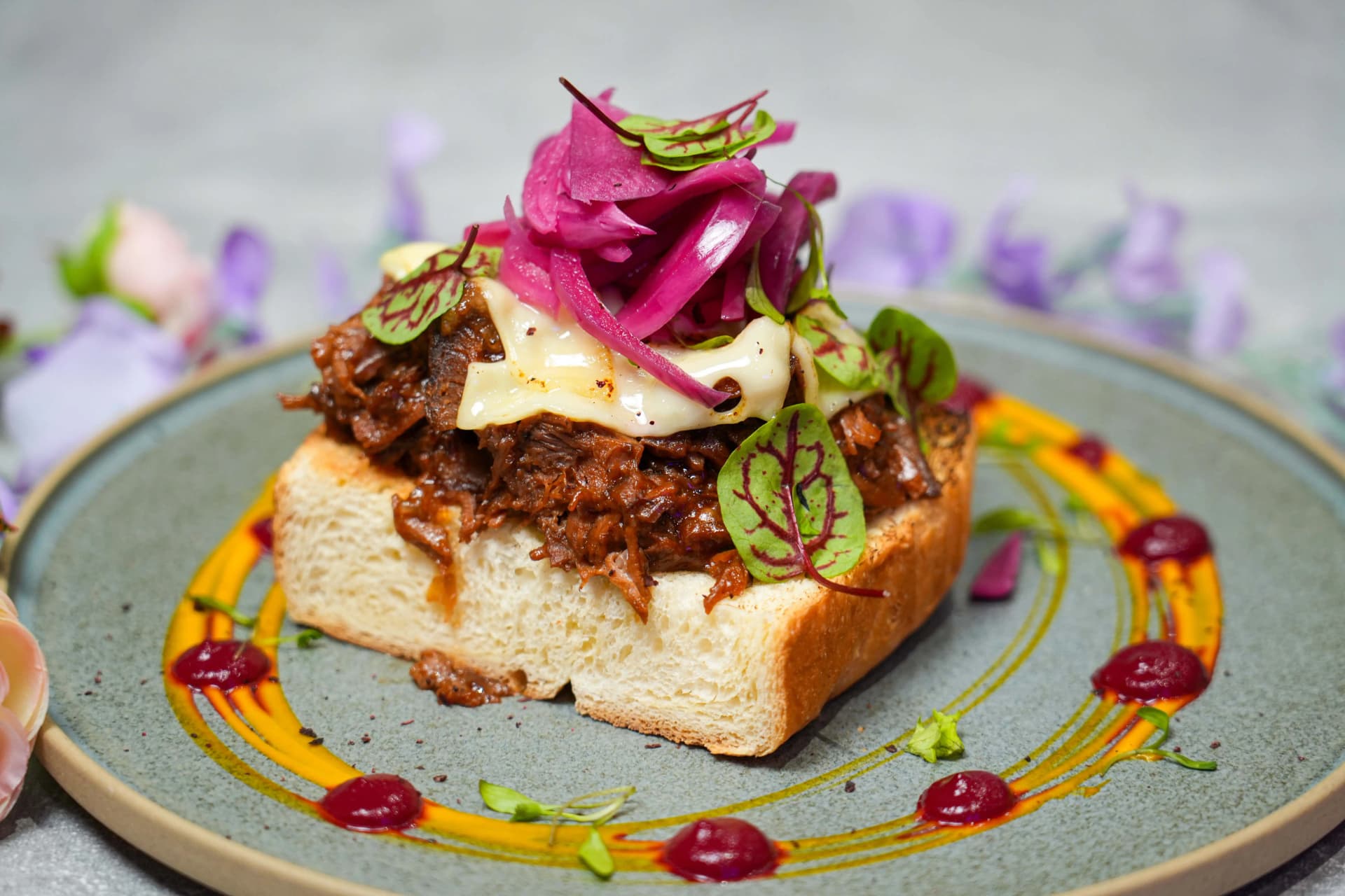 Halal places to eat in Milton Keynes at Nour Maison